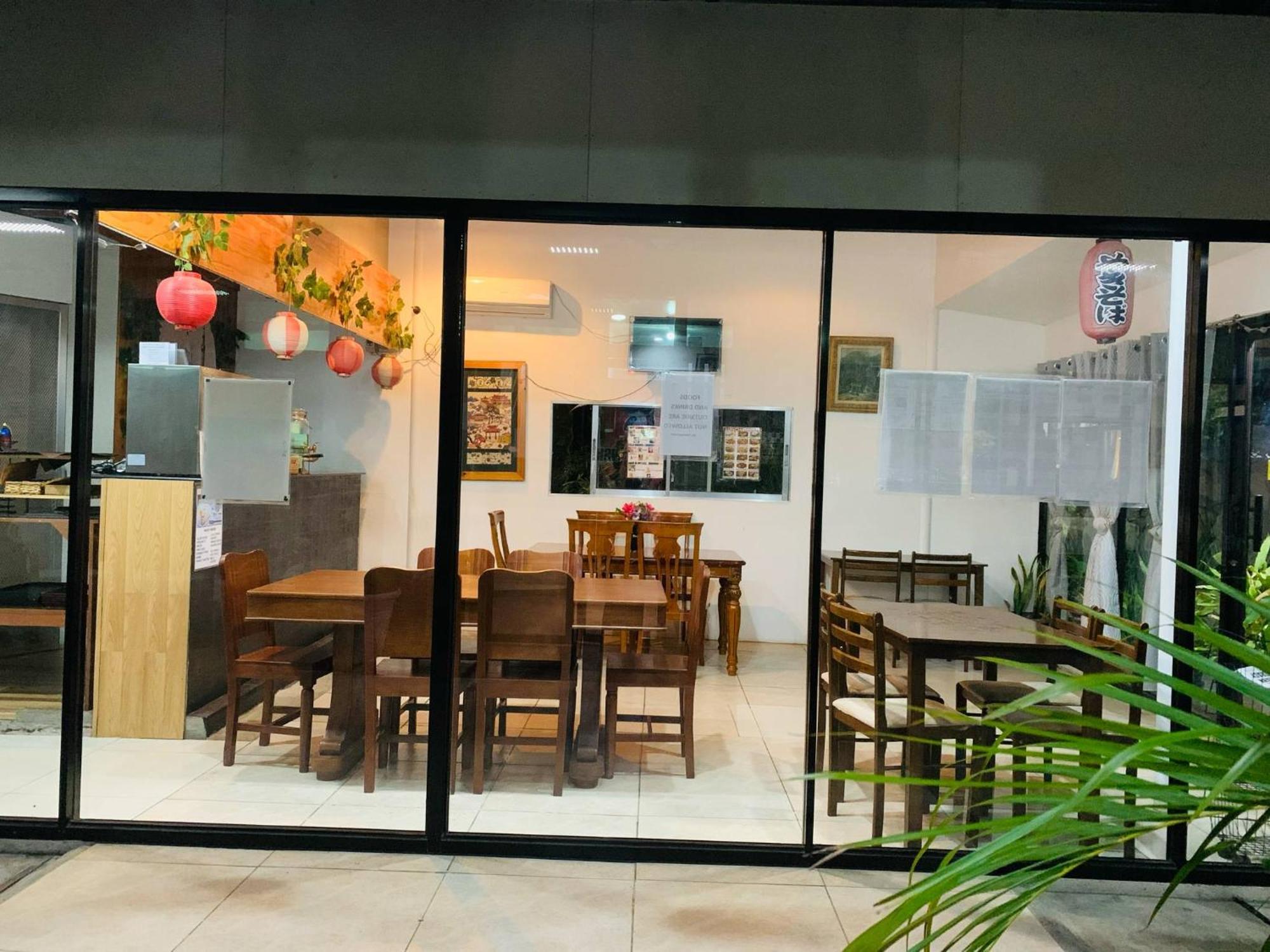 Axis Pension Hotel ماكتان المظهر الخارجي الصورة